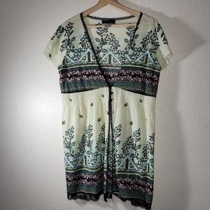 Floral Print Cover up Lace Trim Front Three Buttons